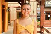 Eye Catching Girl Eye Catching Girl