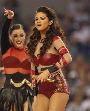 Selena Gomez performing at Thanksgiving NFL show