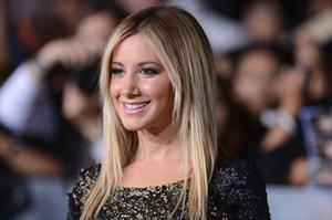 Ashley Tisdale video Breaking Dawn 2 premiere in LA 11/12/12 