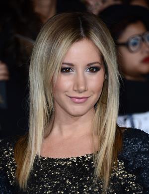 Ashley Tisdale video Breaking Dawn 2 premiere in LA 11/12/12 