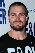 Stephen Amell