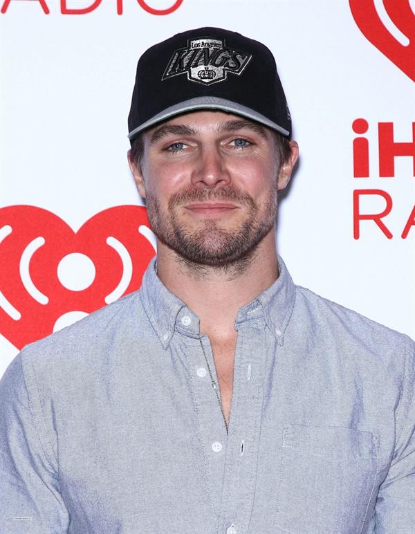 Stephen Amell