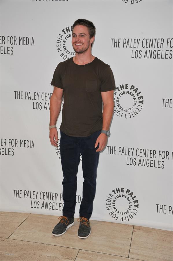 Stephen Amell