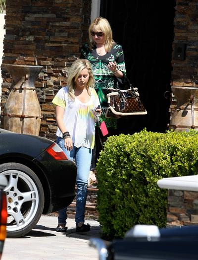 Ashley Tisdale