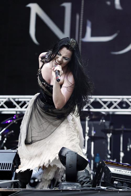 Amy Lee - Evanescence perform at the 2012 Heineken Jammin festival on July 6, 2012