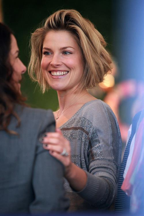 Ali Larter Pictures Amy Smart, Ali Larter and Jessica Alba at Splendid Store opening with Crafting Community and Baby2baby on December 4, 2011