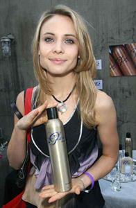 Leah Pipes
