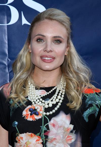 Leah Pipes