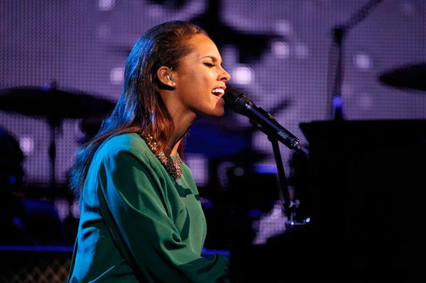 Alicia Keys 2012 Musicares Person of the Year Gala in Los Angeles on February 10, 2012