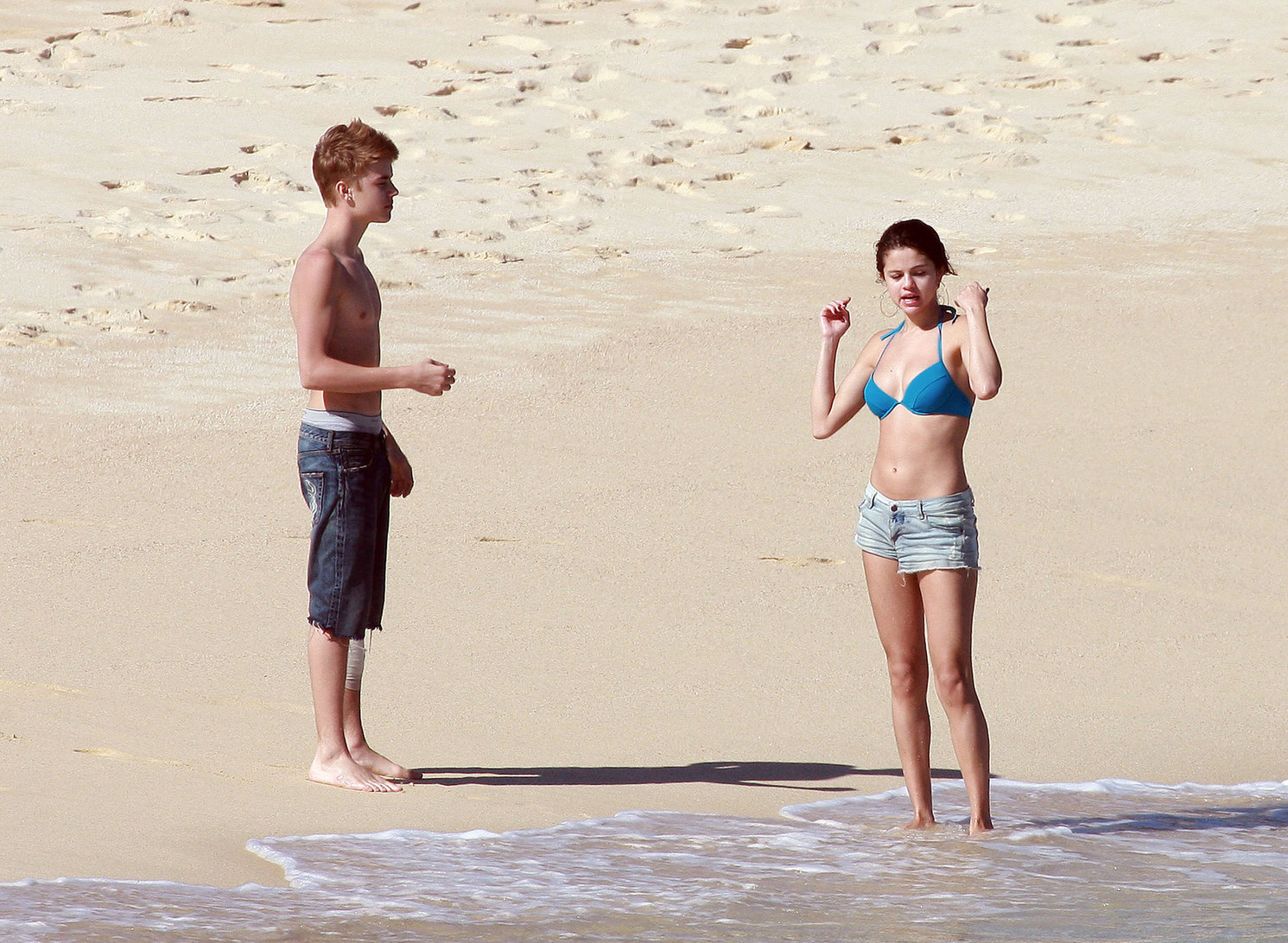 Selena Gomez on vacation in Mexico on December 7, 2011