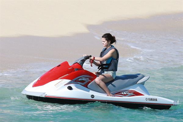 Selena Gomez on vacation in Mexico on December 7, 2011