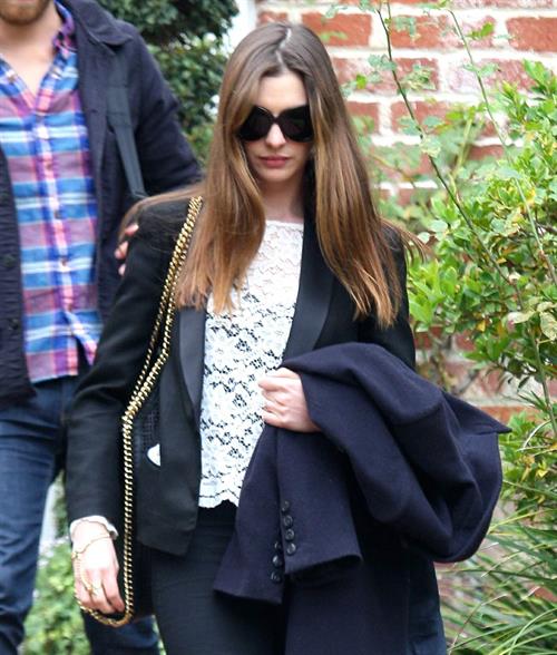 Anne Hathaway Pictures Anne Hathaway leaving a friends house in Beverly Hills on January 20, 2012