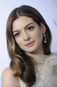 Anne Hathaway Love & Other Drugs screening at the DGA Theater in New York City on November 16, 2010