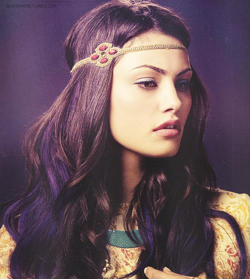 Phoebe Tonkin