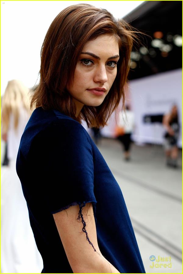 Phoebe Tonkin