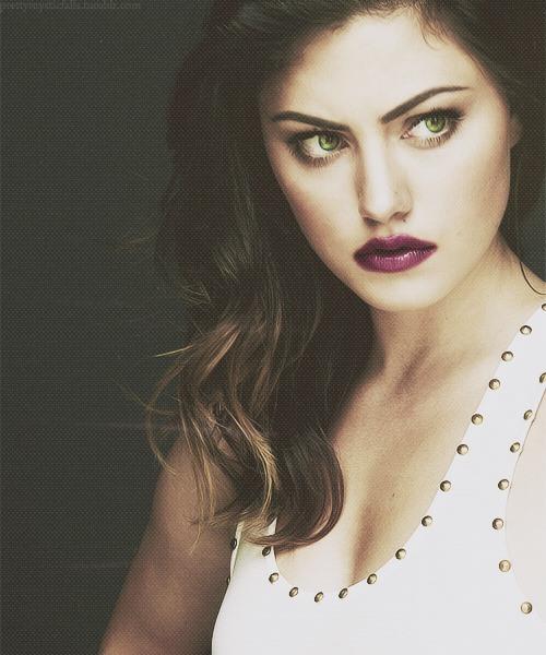 Phoebe Tonkin