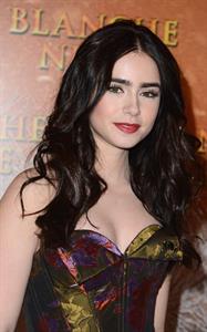 Lily Collins