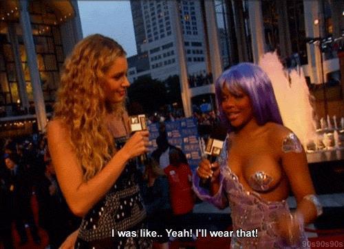 Lil' Kim Pictures Lil' Kim at the 1999 MTV VMA Awards