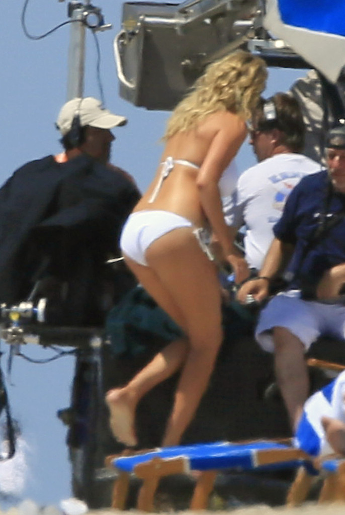 Kate Upton in a bikini - ass