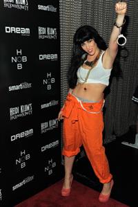 Natasha Bedingfield as an inmate for Halloween