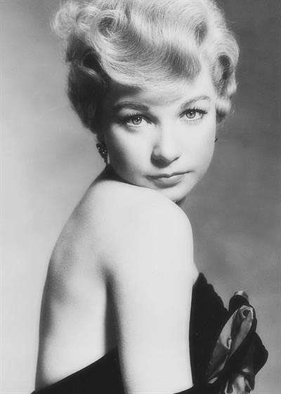 Shirley MacLaine