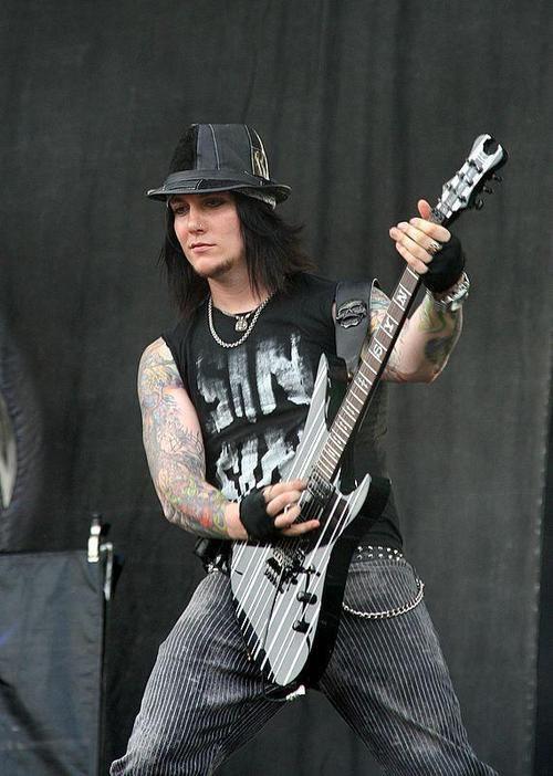 Synyster Gates
