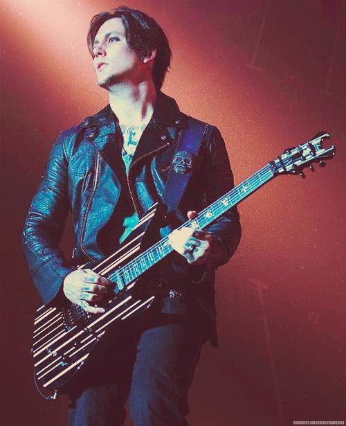 Synyster Gates