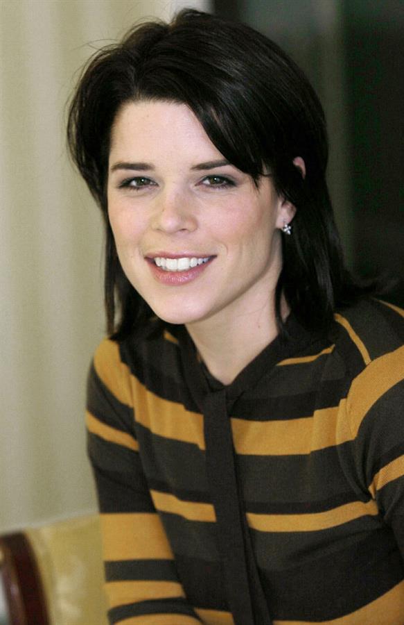 Neve Campbell