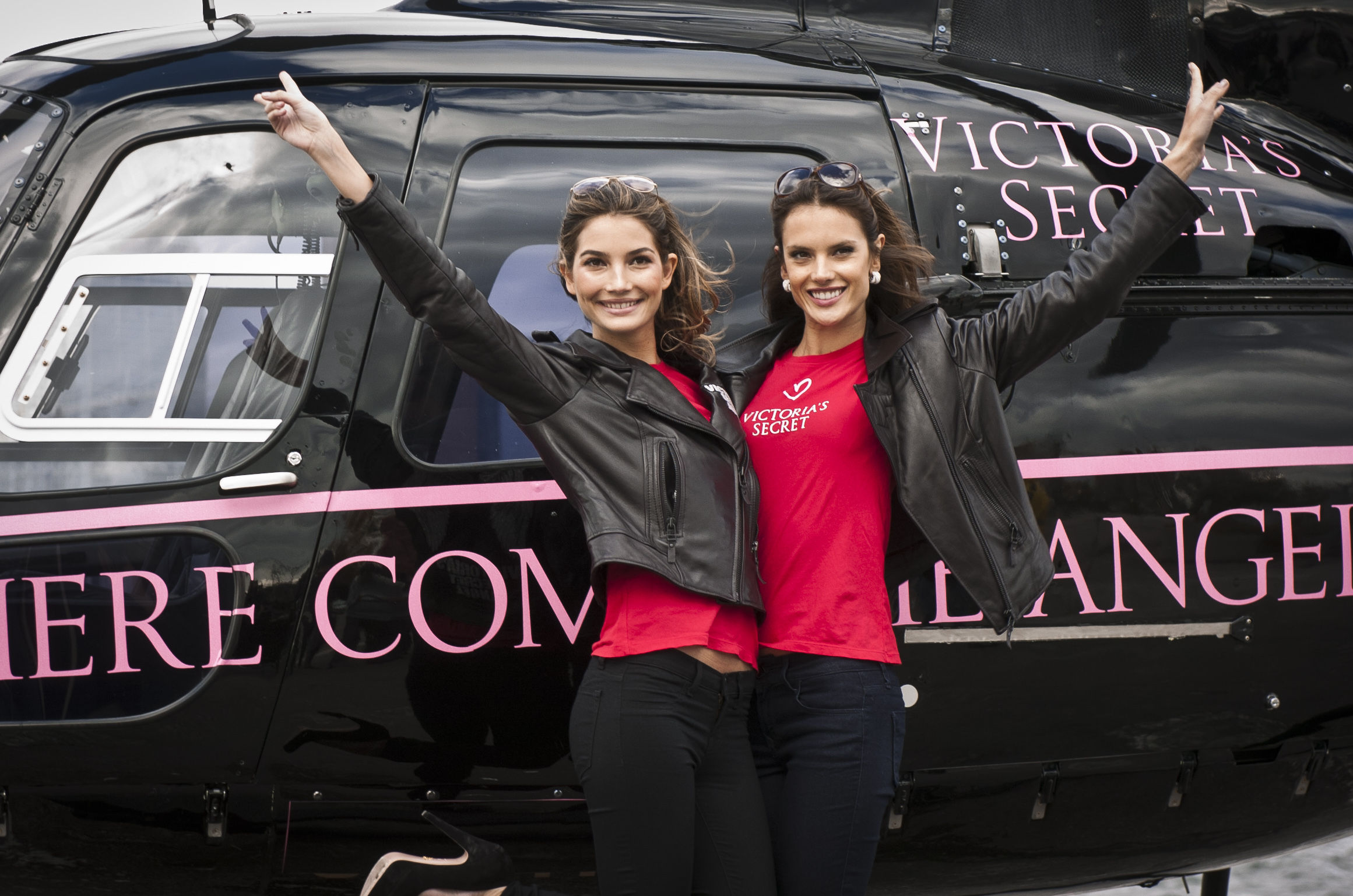Alessandra Ambrosio Pictures Alessandra Ambrosio the grand opening of a Victoria Secrets store in Toronto on October 28, 2010