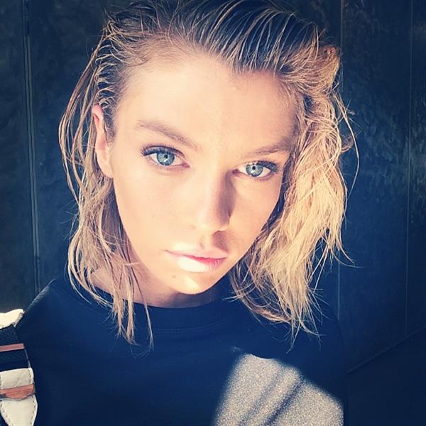 Stella Maxwell