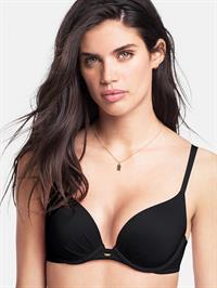 Sara Sampaio in lingerie