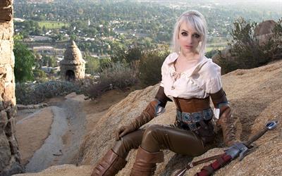 Lyz Brickley- Ciri Cosplay