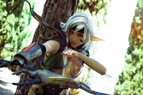 Lyz Brickley as Thorn from Battleborn