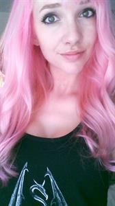 Lyz Brickley taking a selfie