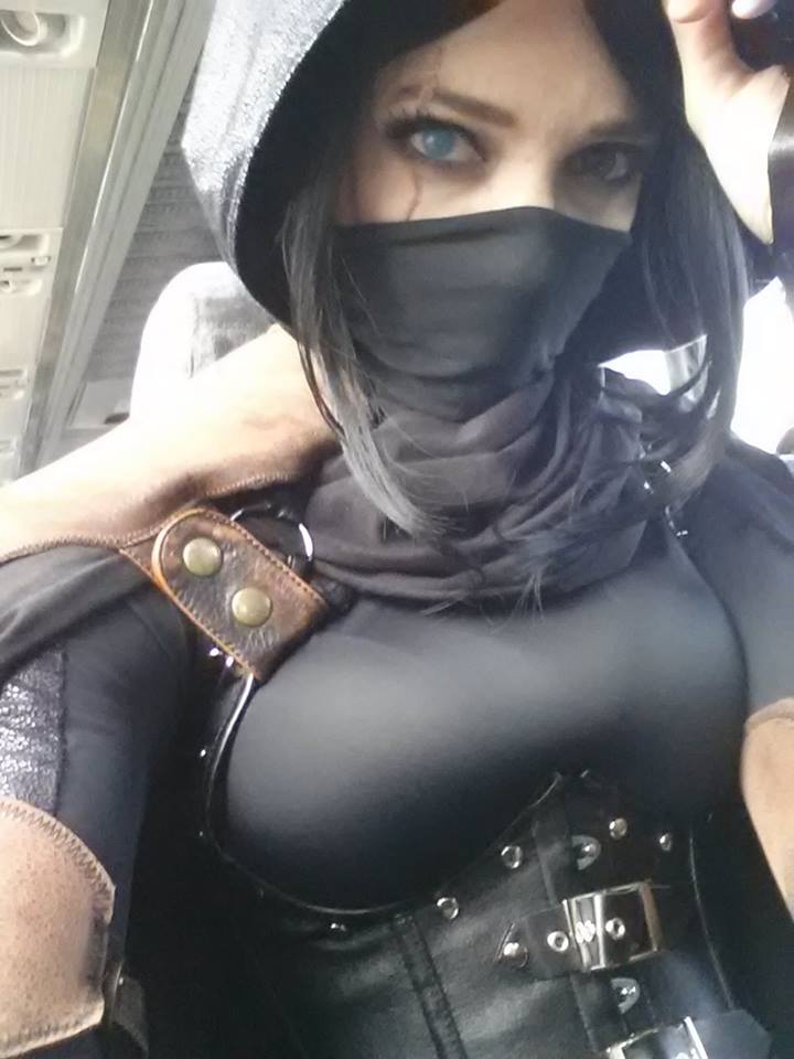Lyz Brickley - Thief Garrett Cosplay
