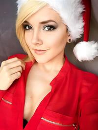 Darshelle Stevens taking a selfie