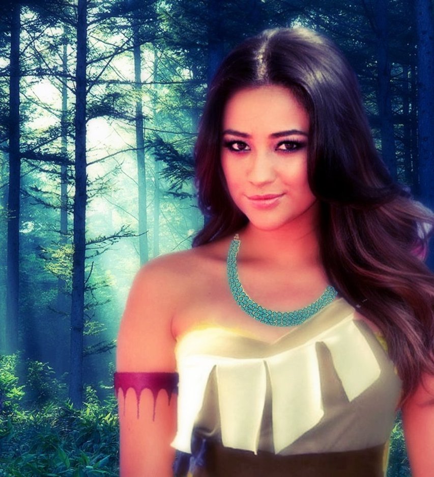 Shay Mitchell