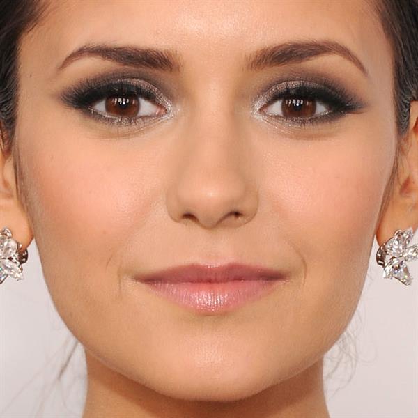 Nina Dobrev