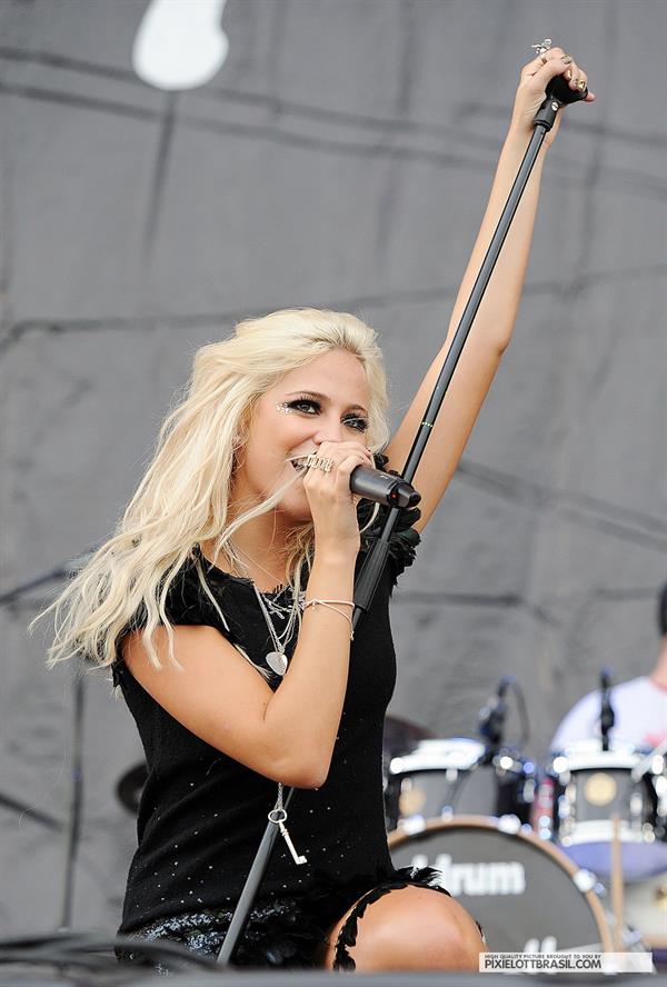 Pixie Lott