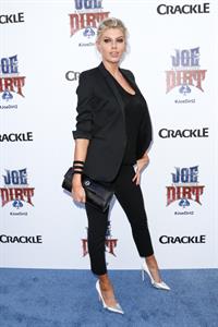 Charlotte McKinney Pictures Charlotte McKinney