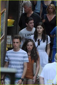 Alexandra Daddario Pictures Alexandra Daddario