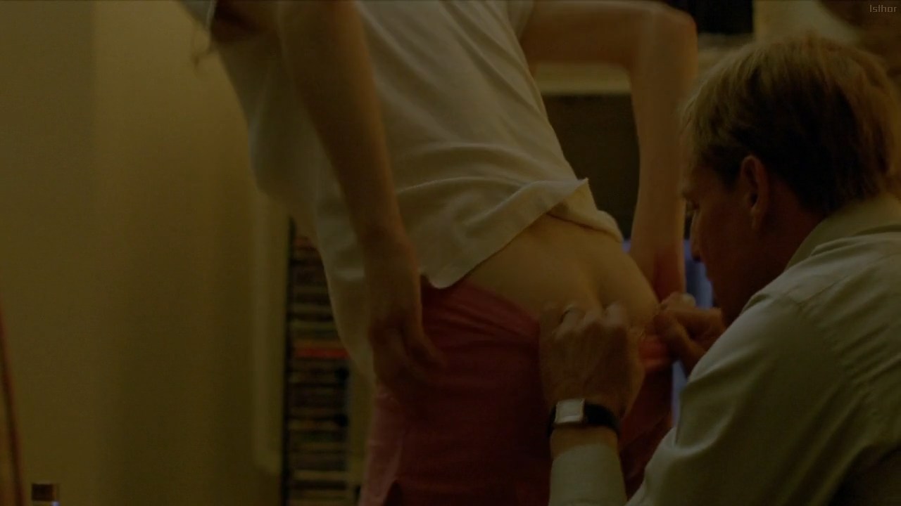 Alexandra Daddario - ass