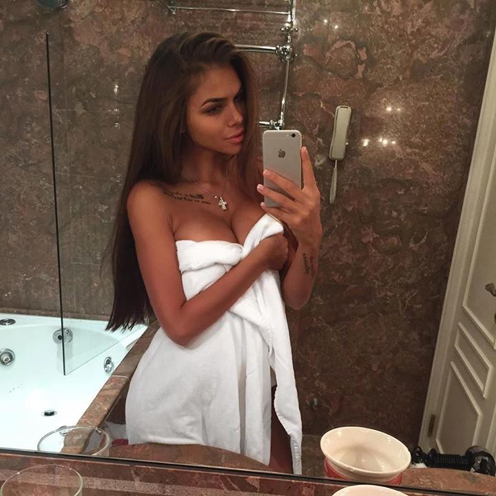 Viktoria Odintsova taking a selfie
