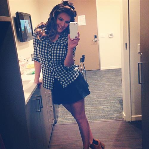 Kelly Brook taking a selfie