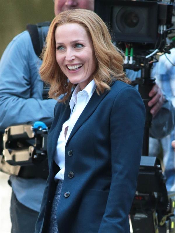 Gillian Anderson