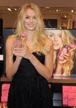 Lindsay Ellingson
