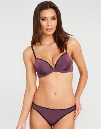 Katya Zalitko in lingerie