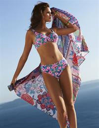 Lisalla Montenegro is a super hot model from Goias, Brazil