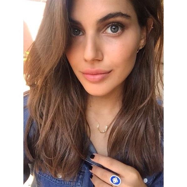 Shlomit Malka taking a selfie