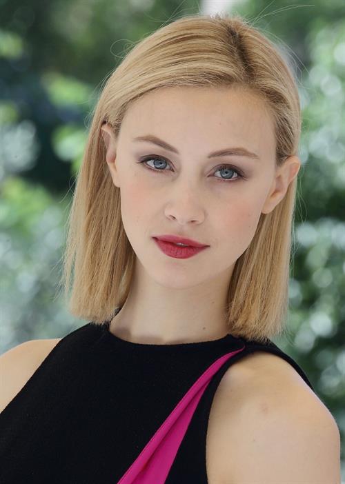 Sarah Gadon